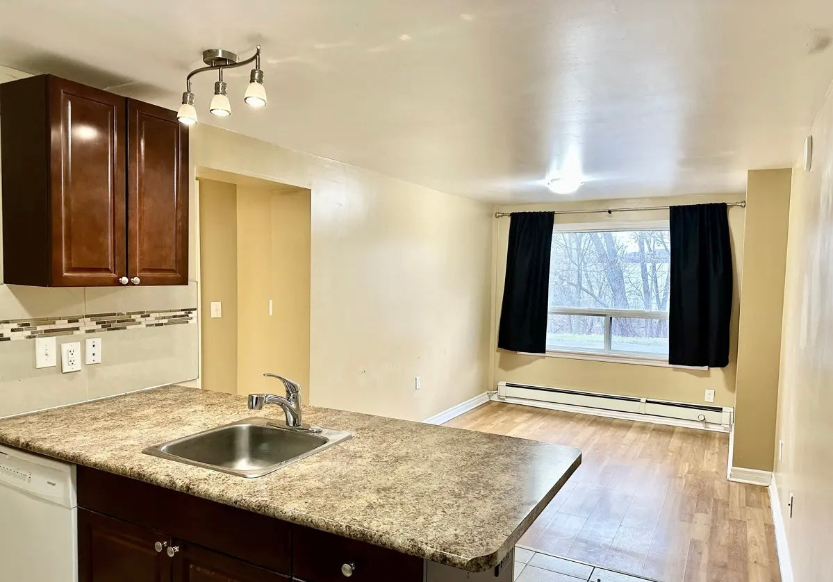 1 Bed 1 Bath Condo For Lease - St Catharines