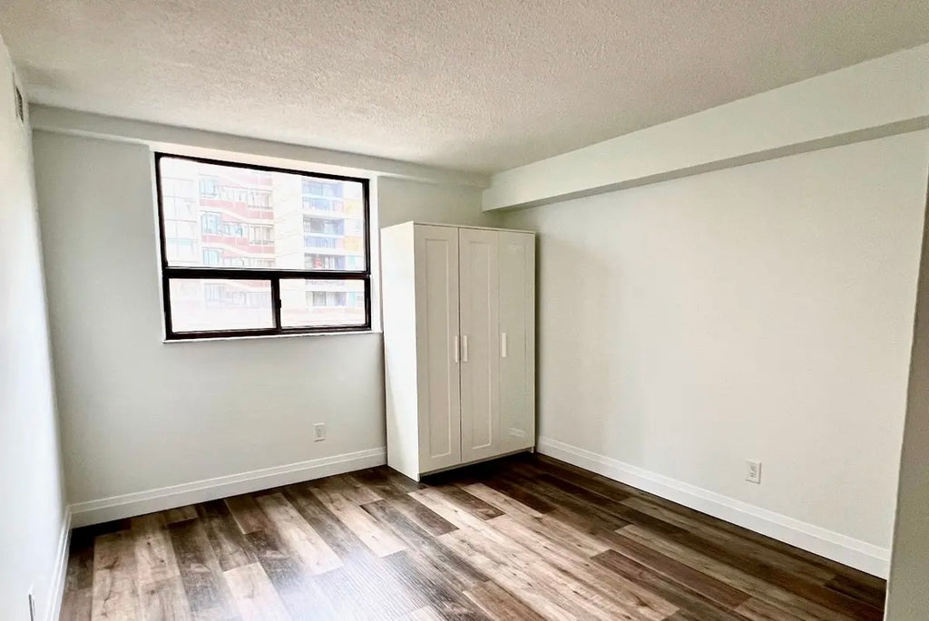 1 Bed 1 Bath Condo For Lease - Toronto, Chinatown