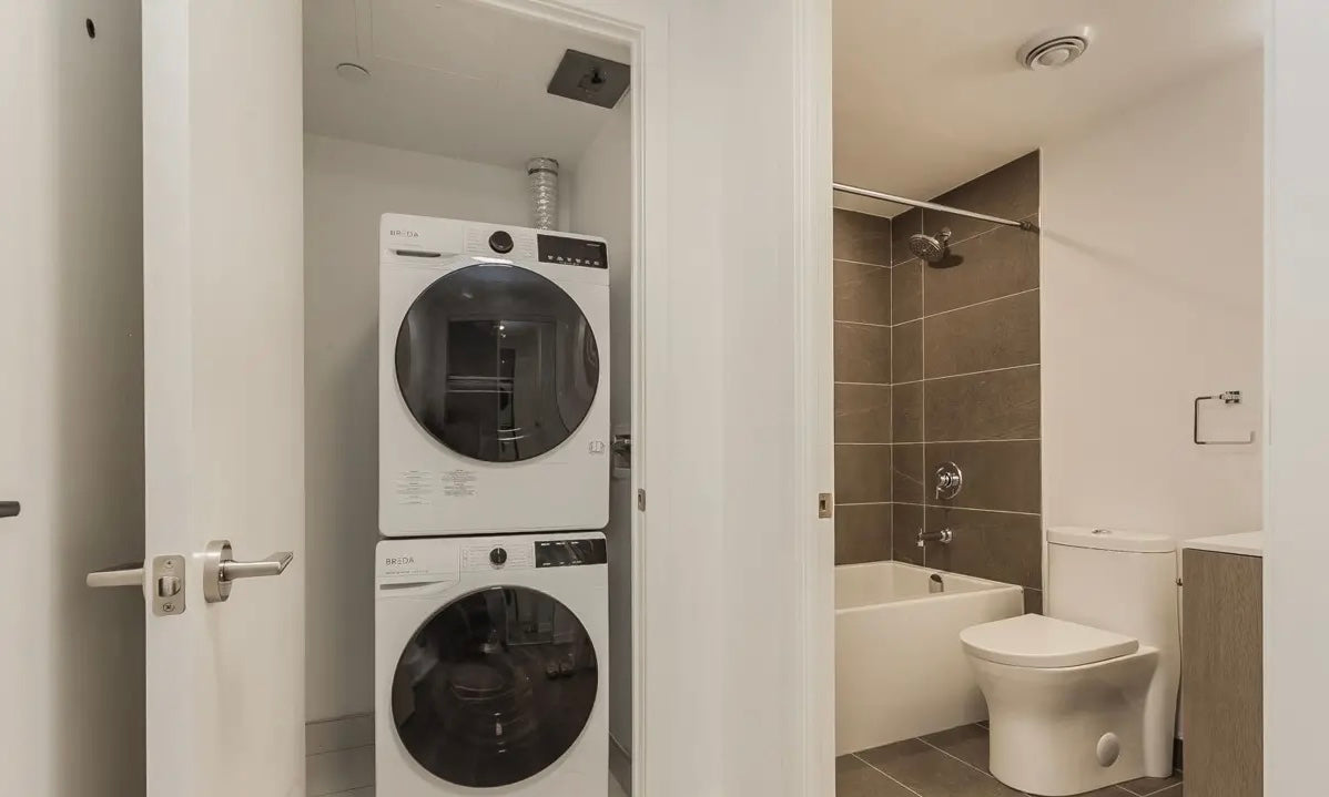 1 Bed 1 Bath Condo For Lease - Toronto, Queen Street
