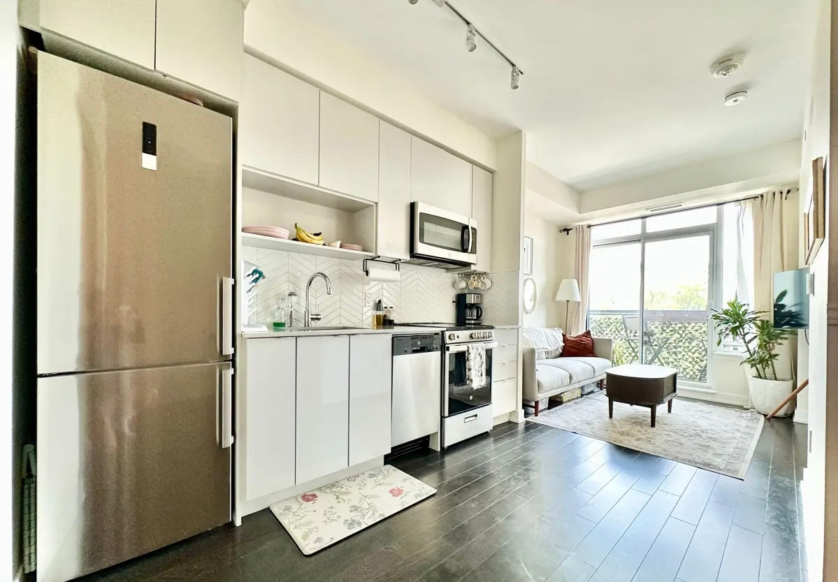 1 Bed 1 Bath - Condo For Lease - Toronto, Coxwell
