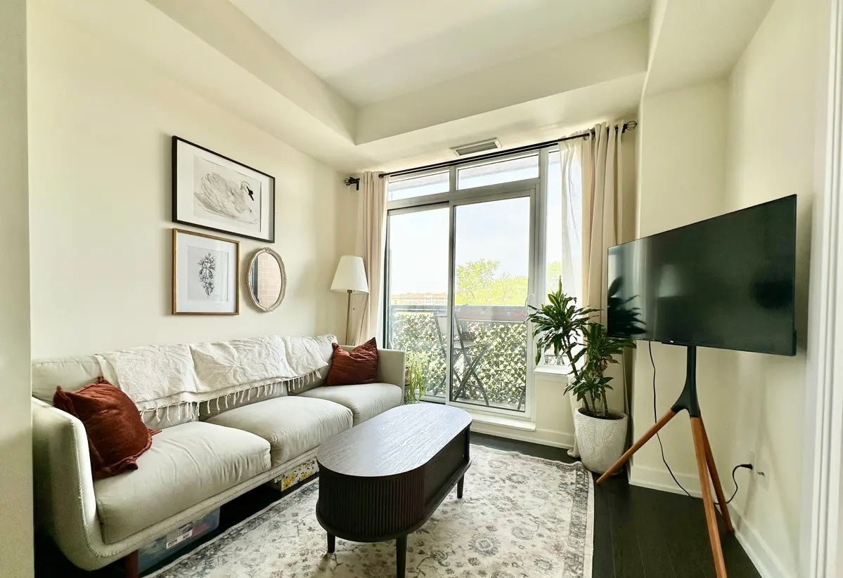 1 Bed 1 Bath - Condo For Lease - Toronto, Coxwell
