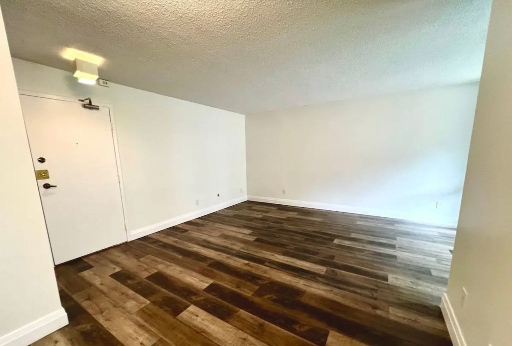 1 Bed 1 Bath Condo For Lease - Toronto, Chinatown