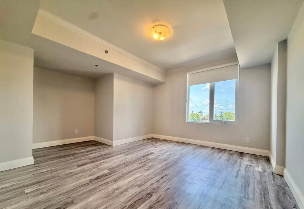 1 Bed 1 Bath Condo For Rent - Niagara Falls, Main Street