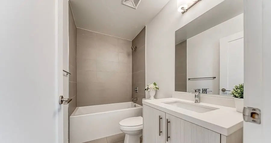 2 Bed 2 Bath Condo For Lease - Toronto, Danforth