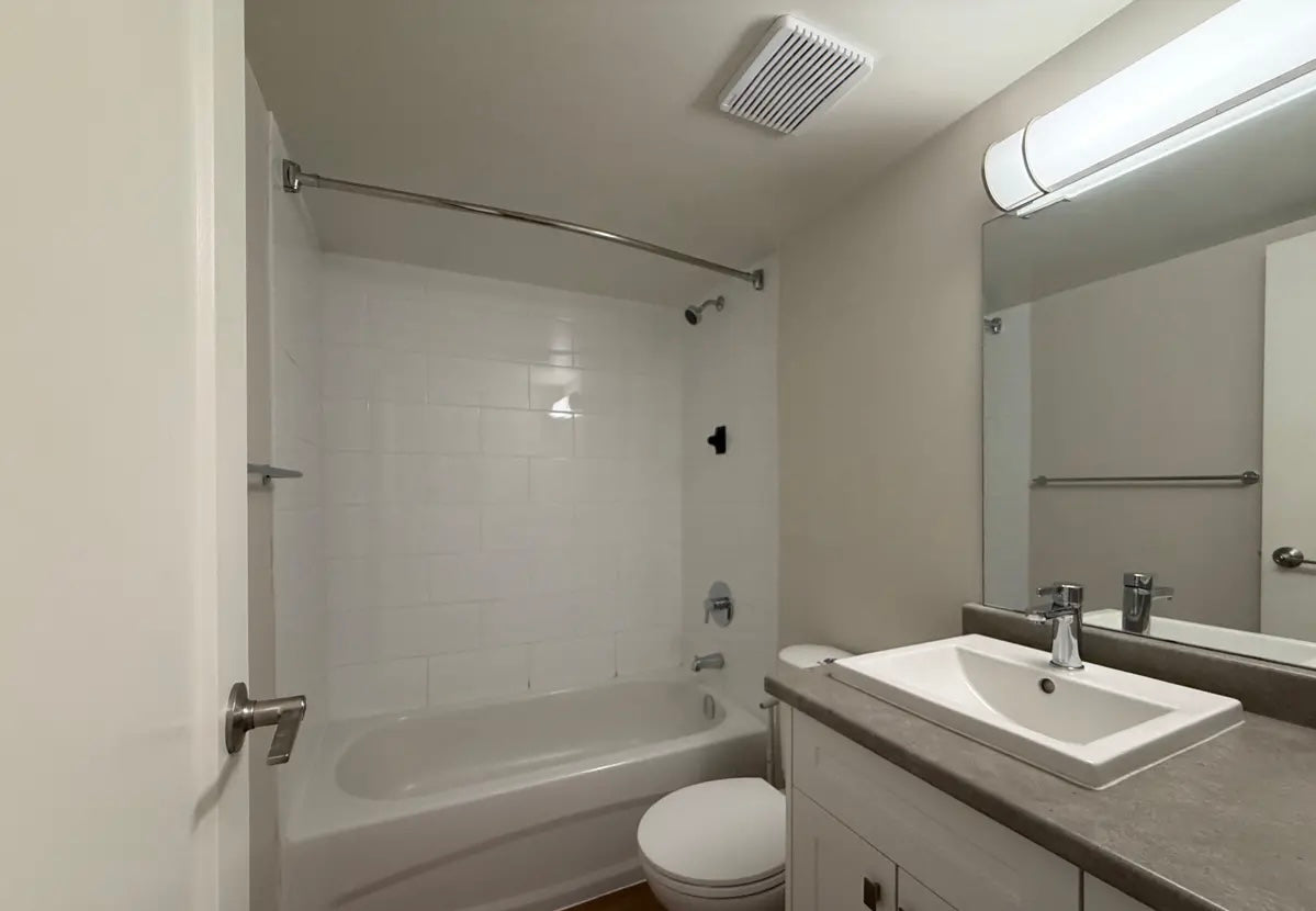 2 Bed 1 Bath Condo For Lease - St Catharines