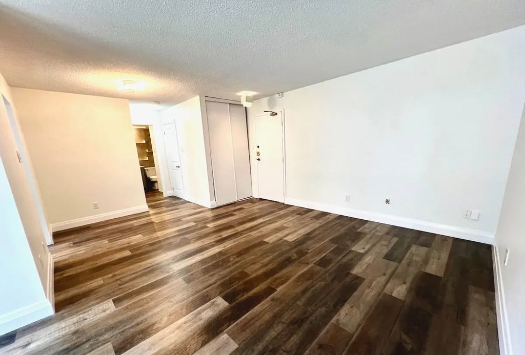 1 Bed 1 Bath Condo For Lease - Toronto, Chinatown