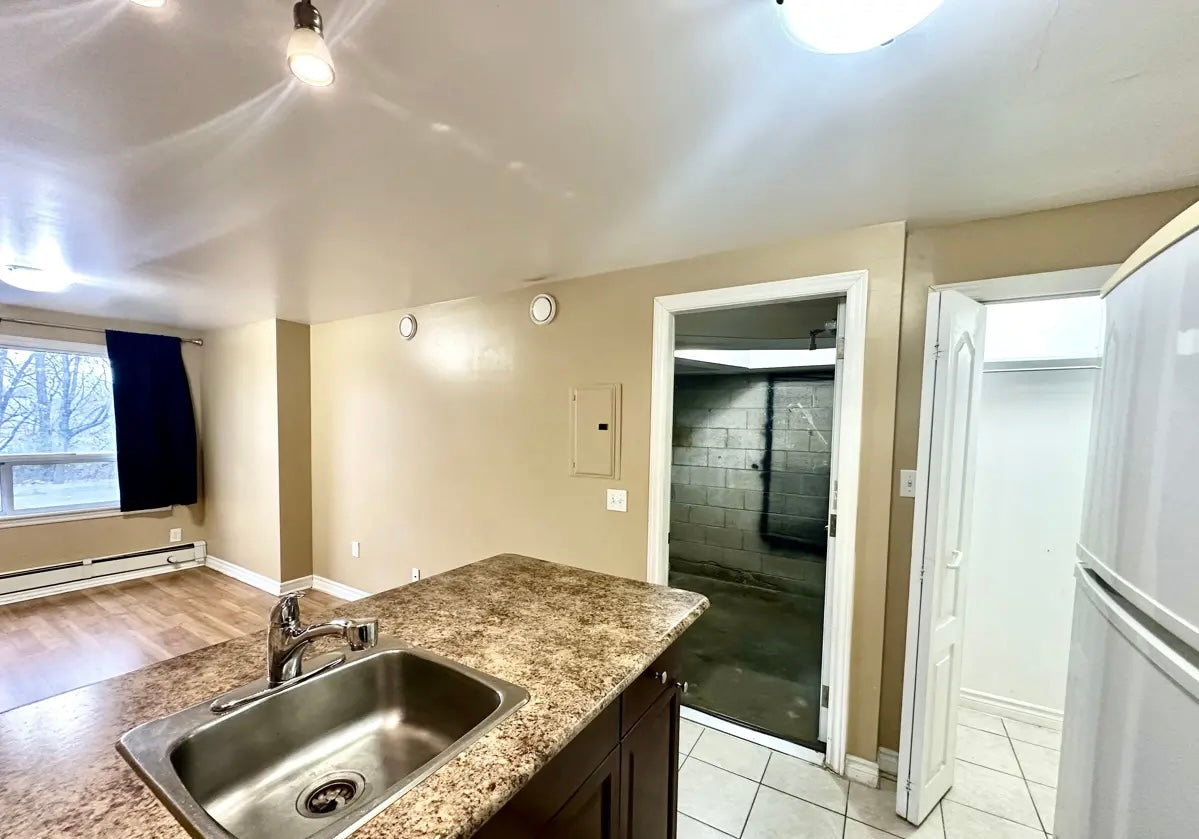 1 Bed 1 Bath Condo For Lease - St Catharines