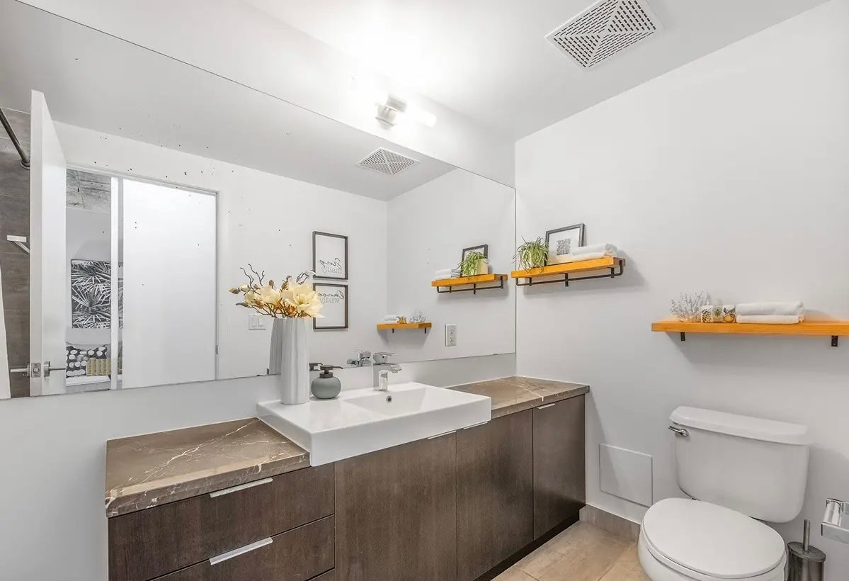 1 Bed 1 Bath Condo For Lease - Toronto, King Street