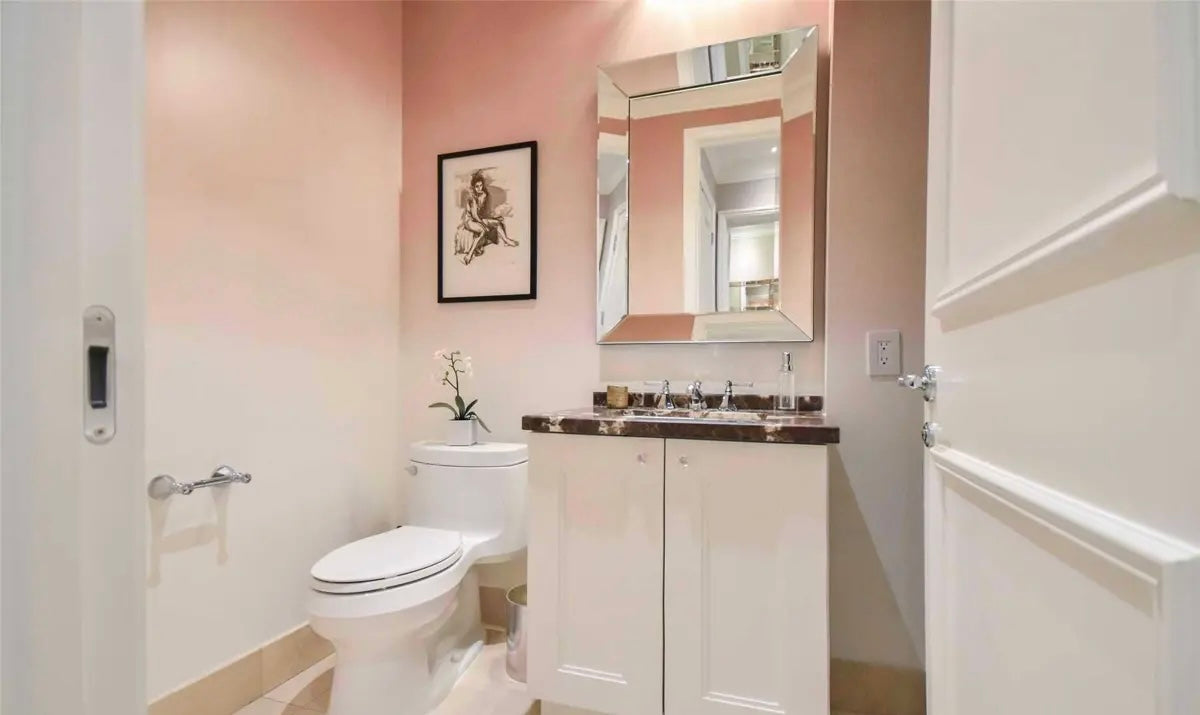 2 Bed 2 Bath Condo For Lease - Toronto, Bay Street