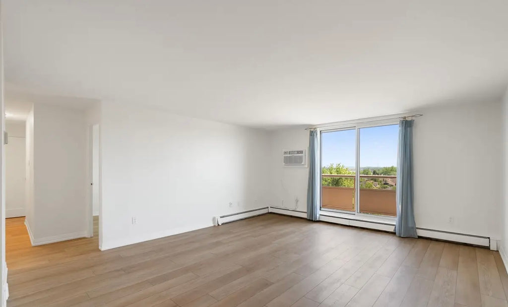2 Bed 1 Bath Condo For Lease - St Catharines