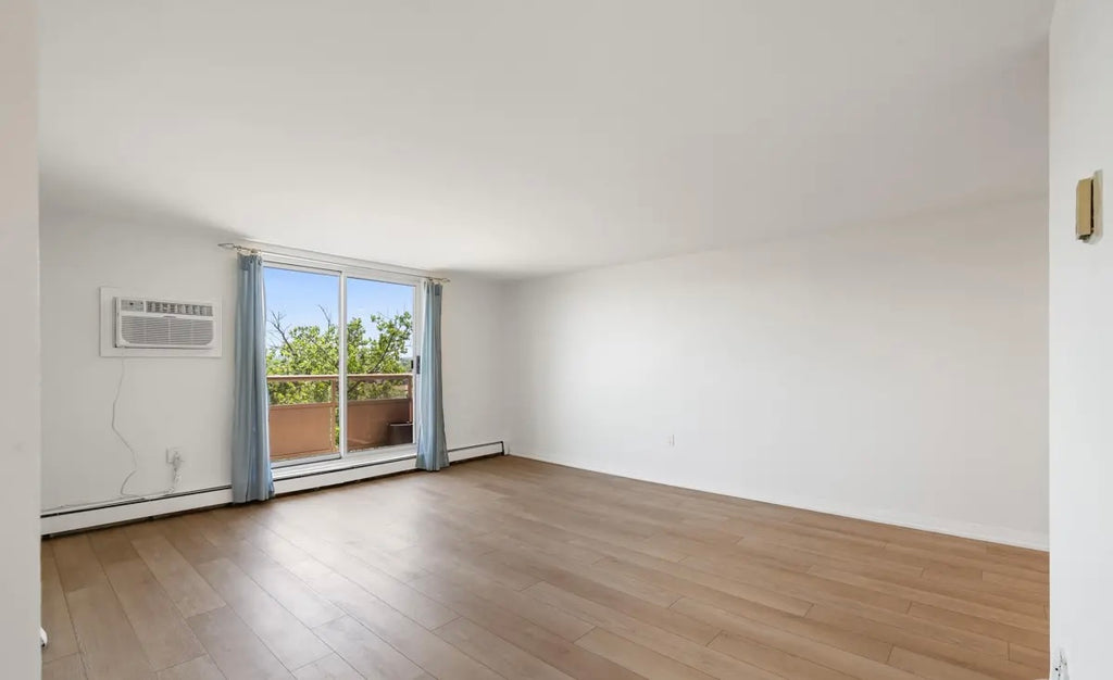 2 Bed 1 Bath Condo For Lease - St Catharines
