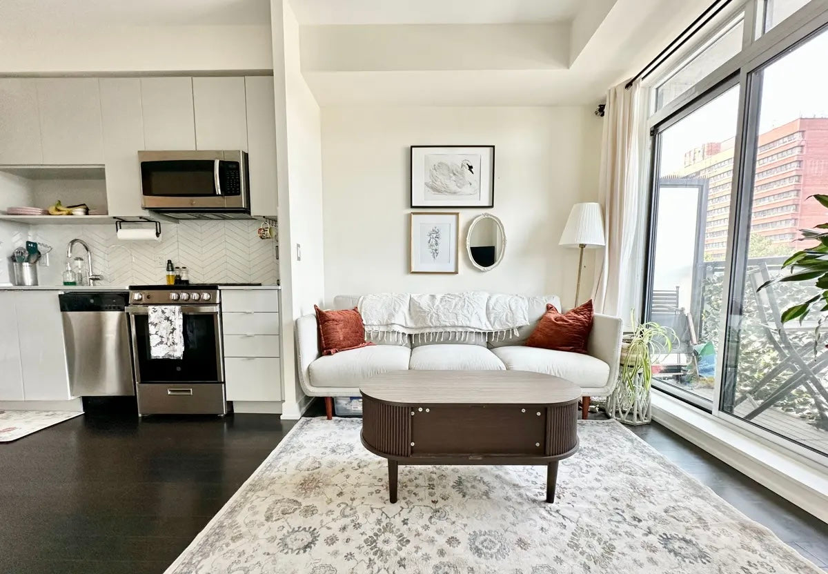 1 Bed 1 Bath - Condo For Lease - Toronto, Coxwell
