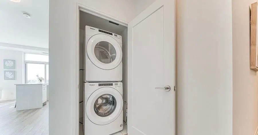 2 Bed 2 Bath Condo For Lease - Toronto, Danforth