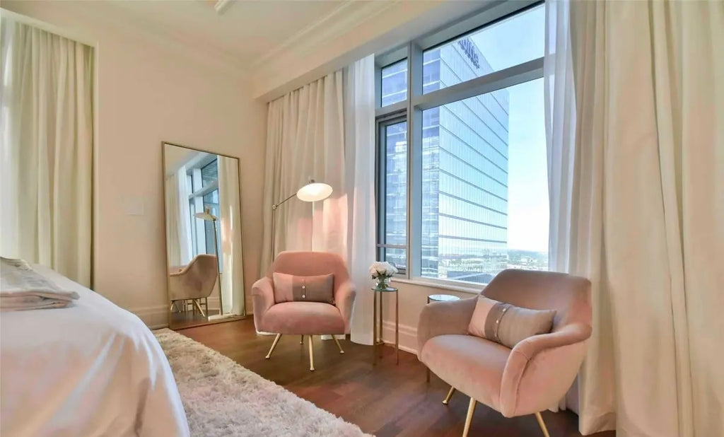 2 Bed 2 Bath Condo For Lease - Toronto, Bay Street