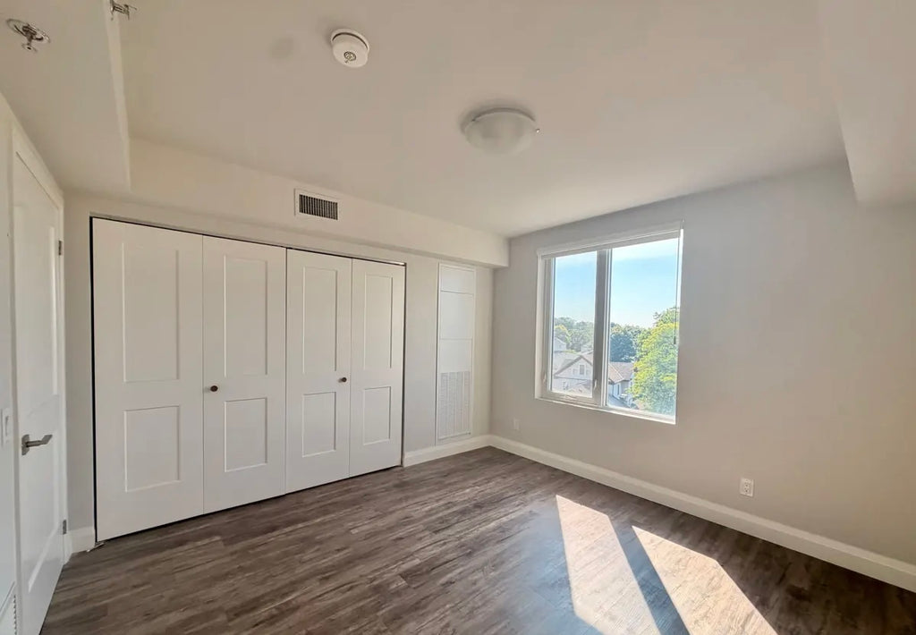 1 Bed 1 Bath Condo For Lease - Niagara Falls