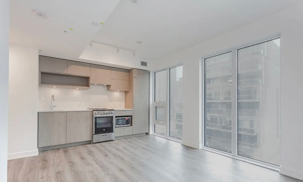 1 Bed 1 Bath Condo For Lease - Toronto, Queen Street